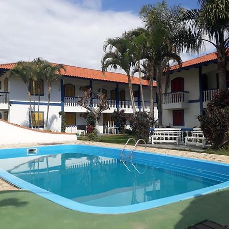 Residencial Colonial Amarelo a 150m da Praia de Mariscal Bombinhas Exterior foto