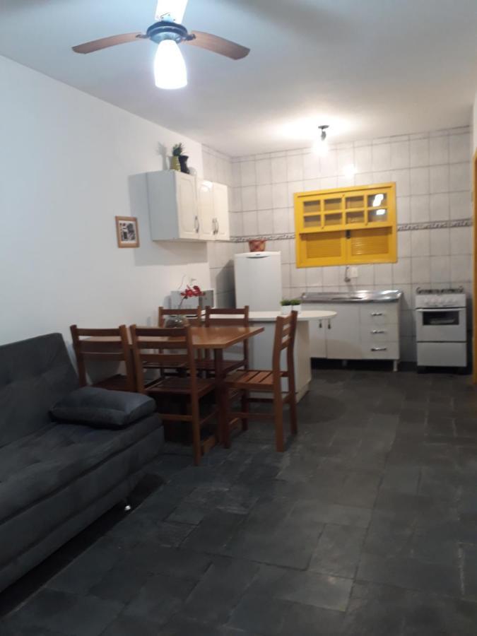 Residencial Colonial Amarelo a 150m da Praia de Mariscal Bombinhas Exterior foto